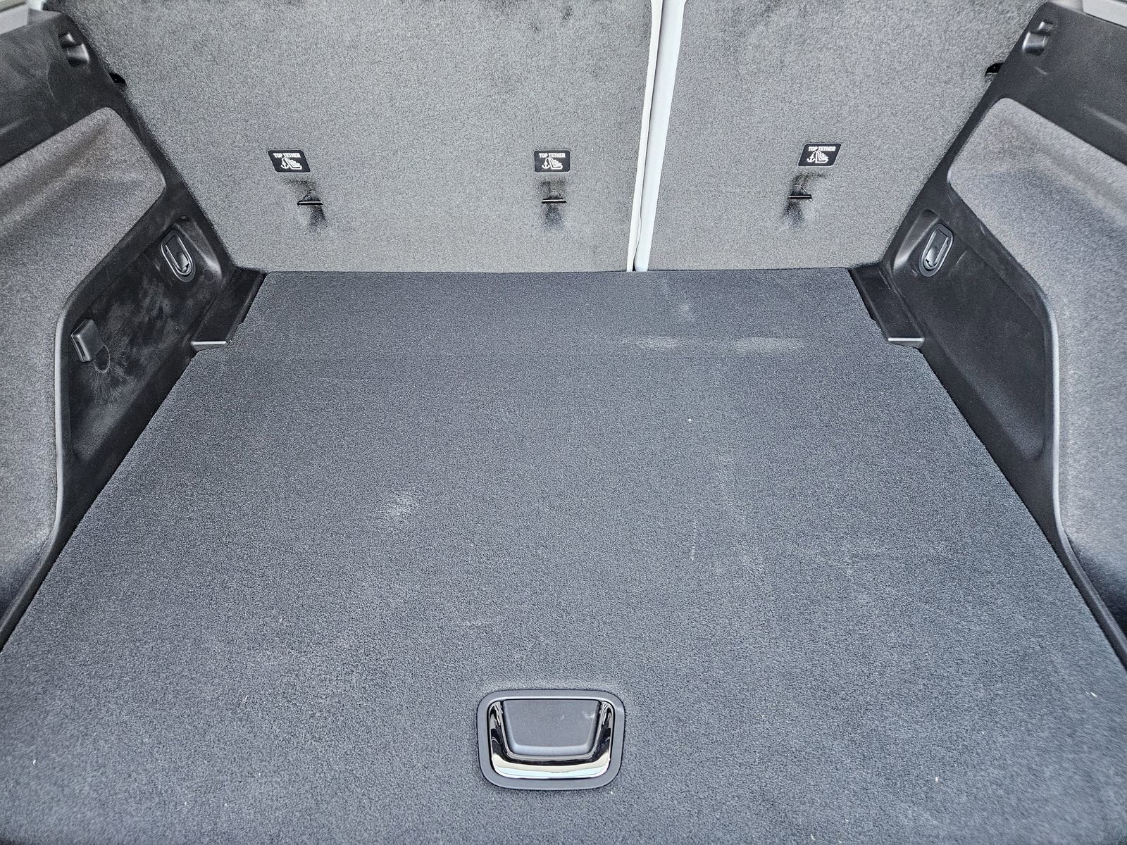 New 2026 Cadillac Optiq Sport 1 image 29