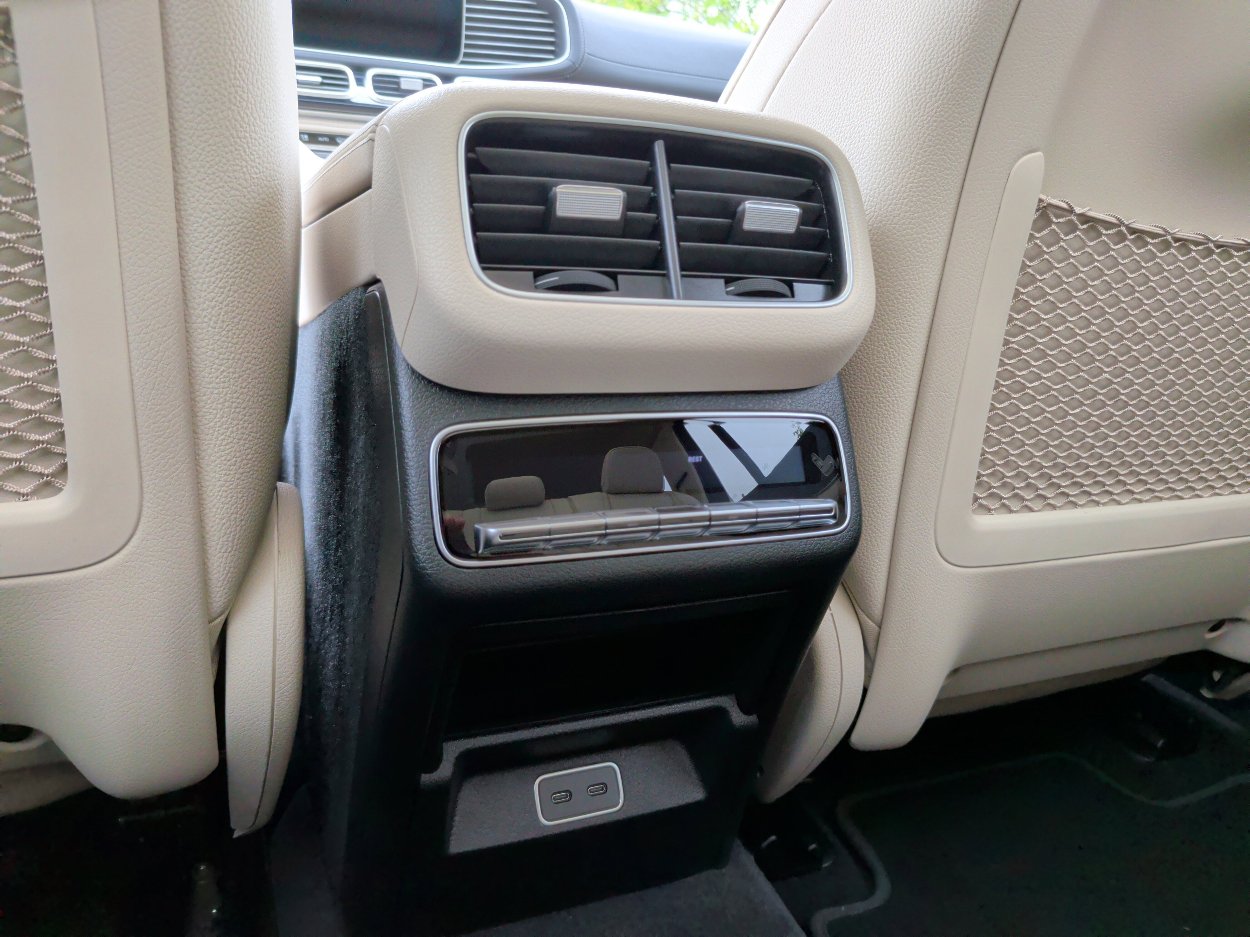 Used 2026 Mercedes-Benz GLS 450 4MATIC image 37