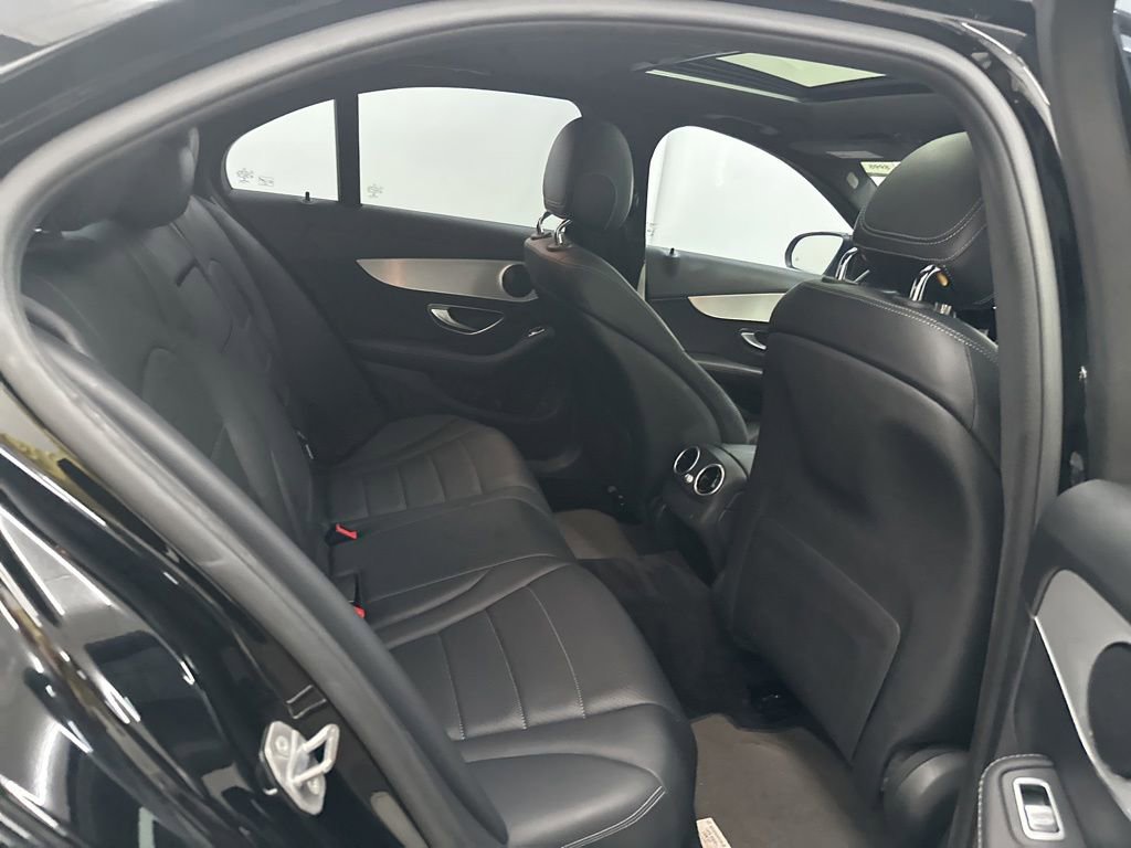 Used 2018 Mercedes-Benz C 300 Sedan image 24