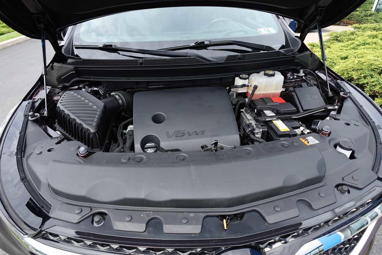Used 2023 Buick Enclave Avenir AWD/4WD image 35