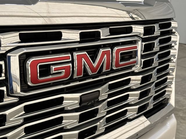 Used 2024 GMC Sierra 2500 Denali w/ Denali Reserve Package AWD/4WD image 33