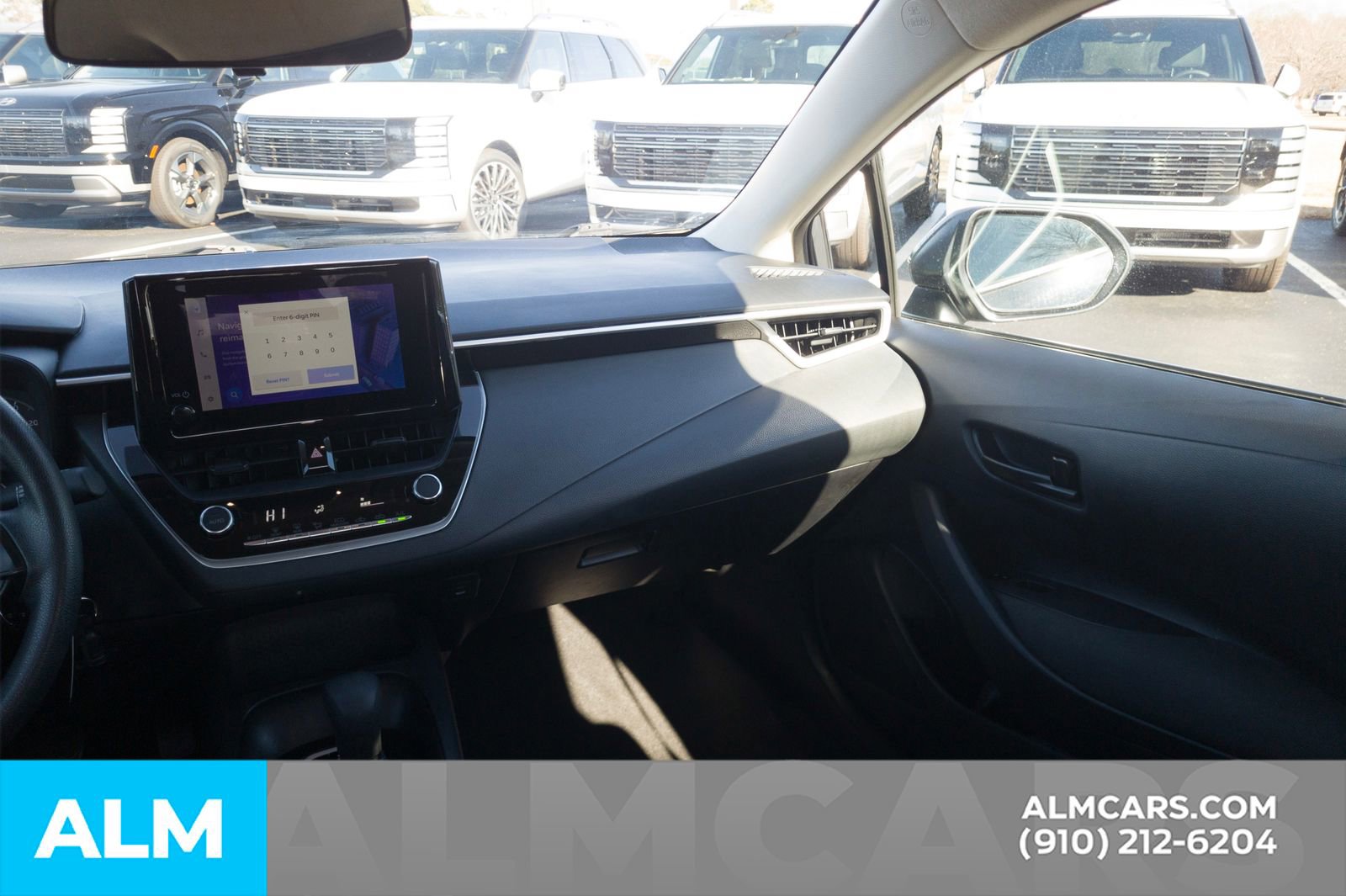 Used 2025 Toyota Corolla LE image 18