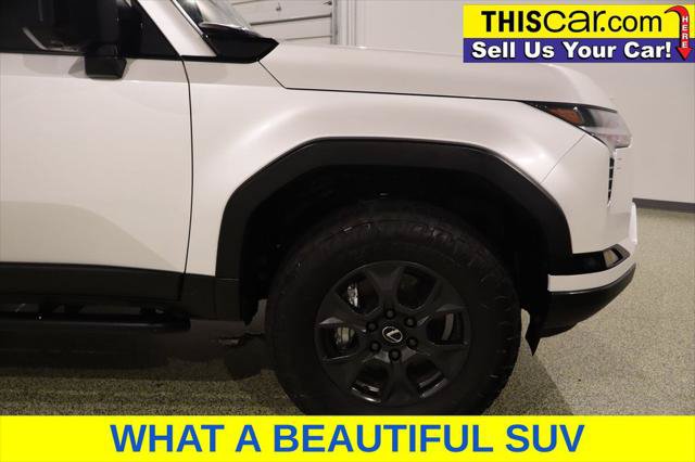 Used 2025 Lexus GX 550 AWD/4WD image 13