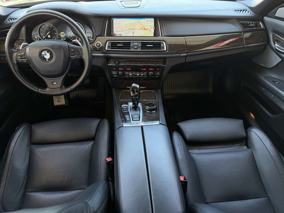 Used 2015 BMW 750Li RWD image 20