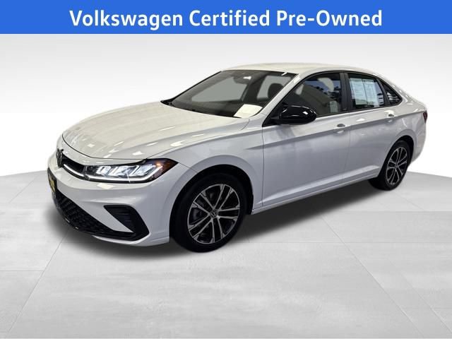 Certified 2025 Volkswagen Jetta Sport image 1