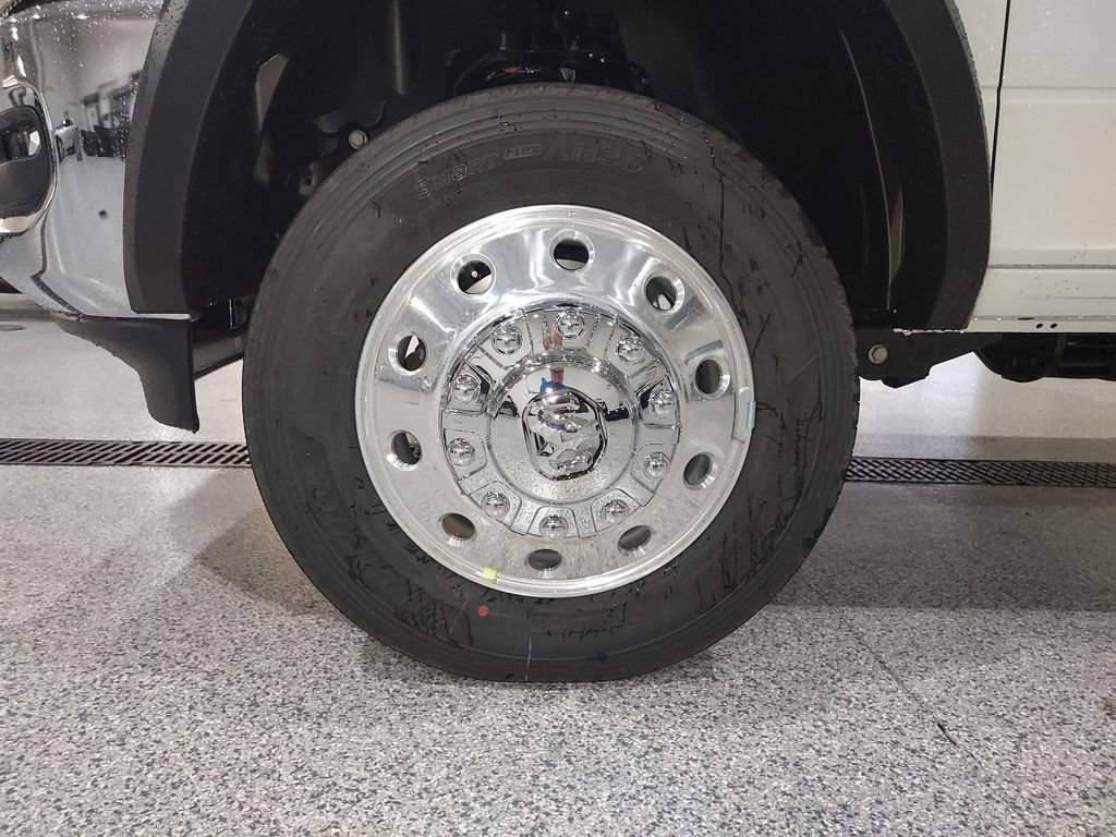 New 2026 RAM 4500 Tradesman w/ Chrome Appearance Group AWD/4WD image 16