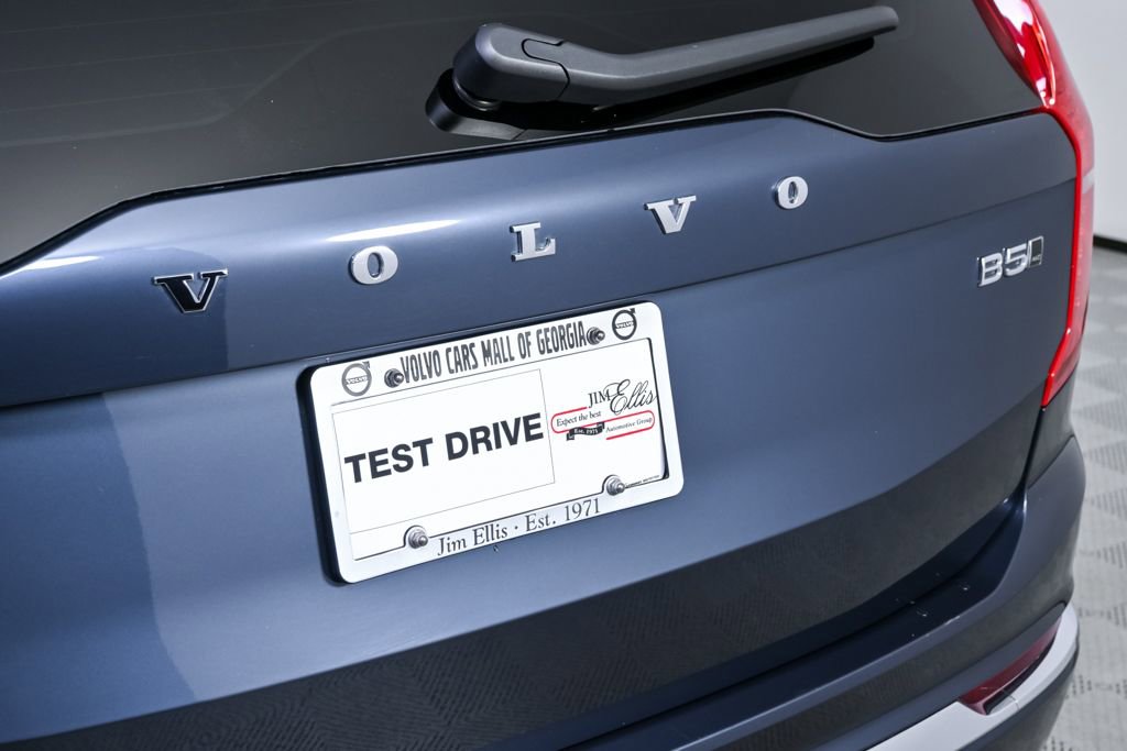 Certified 2023 Volvo XC90 B5 Plus image 39