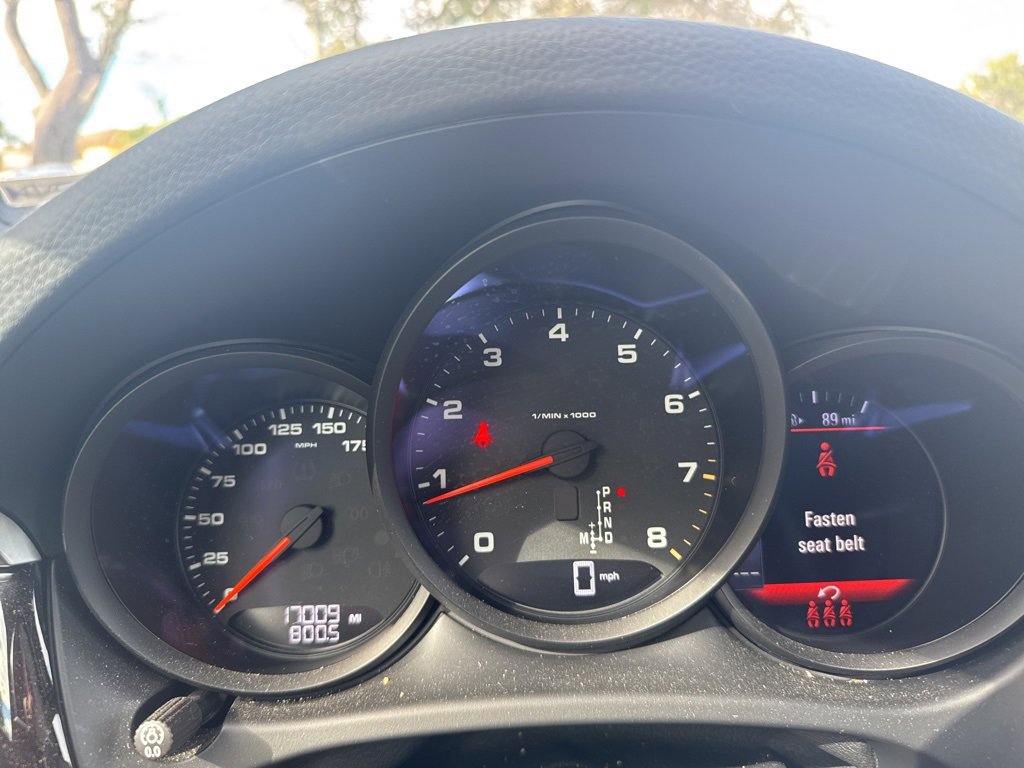 Used 2021 Porsche Macan image 22