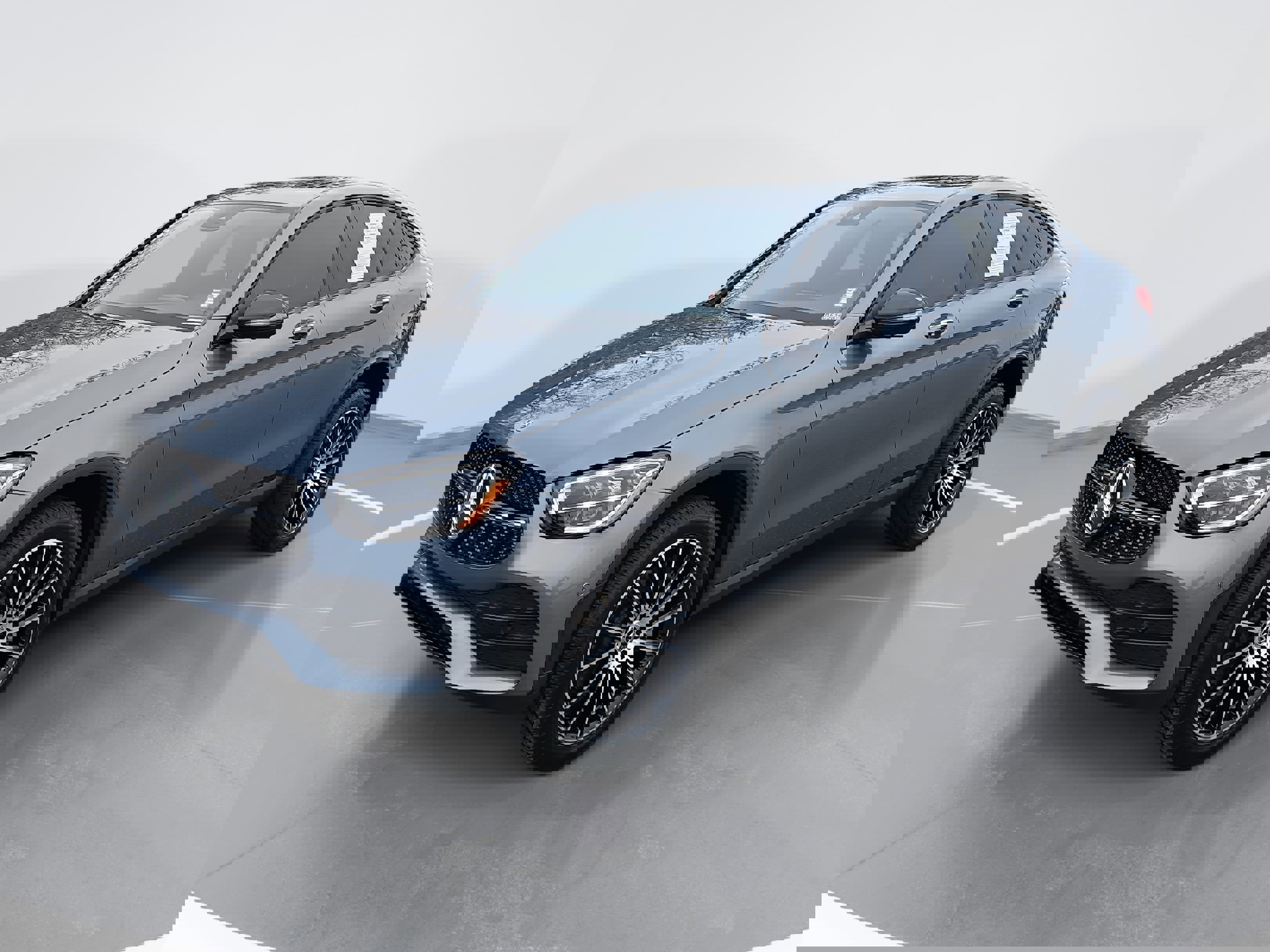 Used 2023 Mercedes-Benz GLC 300 4MATIC Coupe image 7