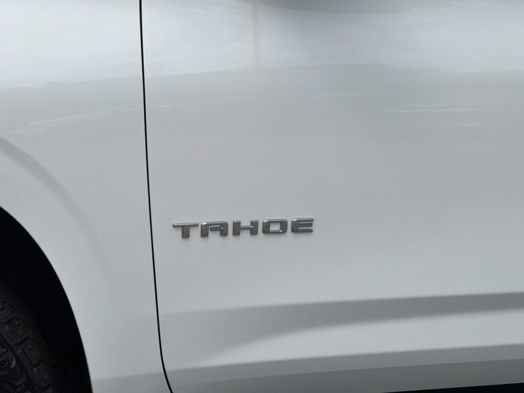 Used 2022 Chevrolet Tahoe LT w/ Luxury Package AWD/4WD image 32