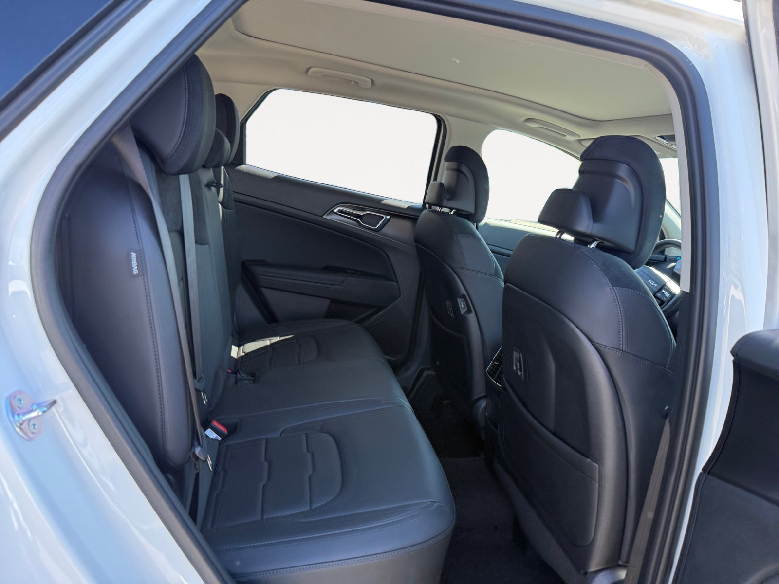New 2027 Kia Sportage SX Prestige AWD/4WD image 18