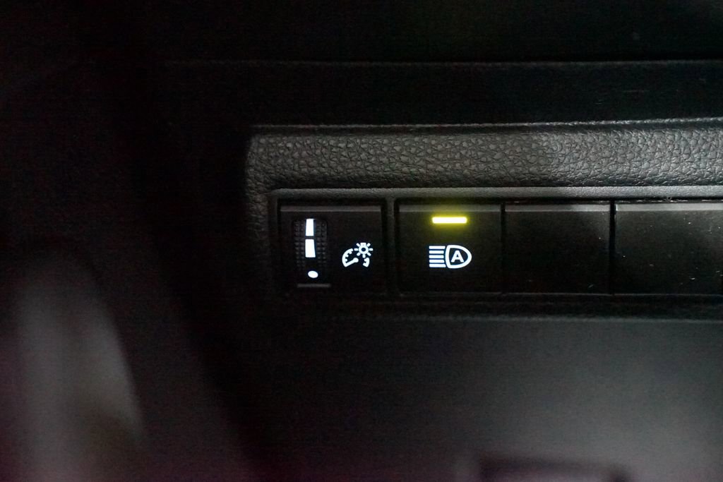 Certified 2024 Toyota Corolla LE image 22