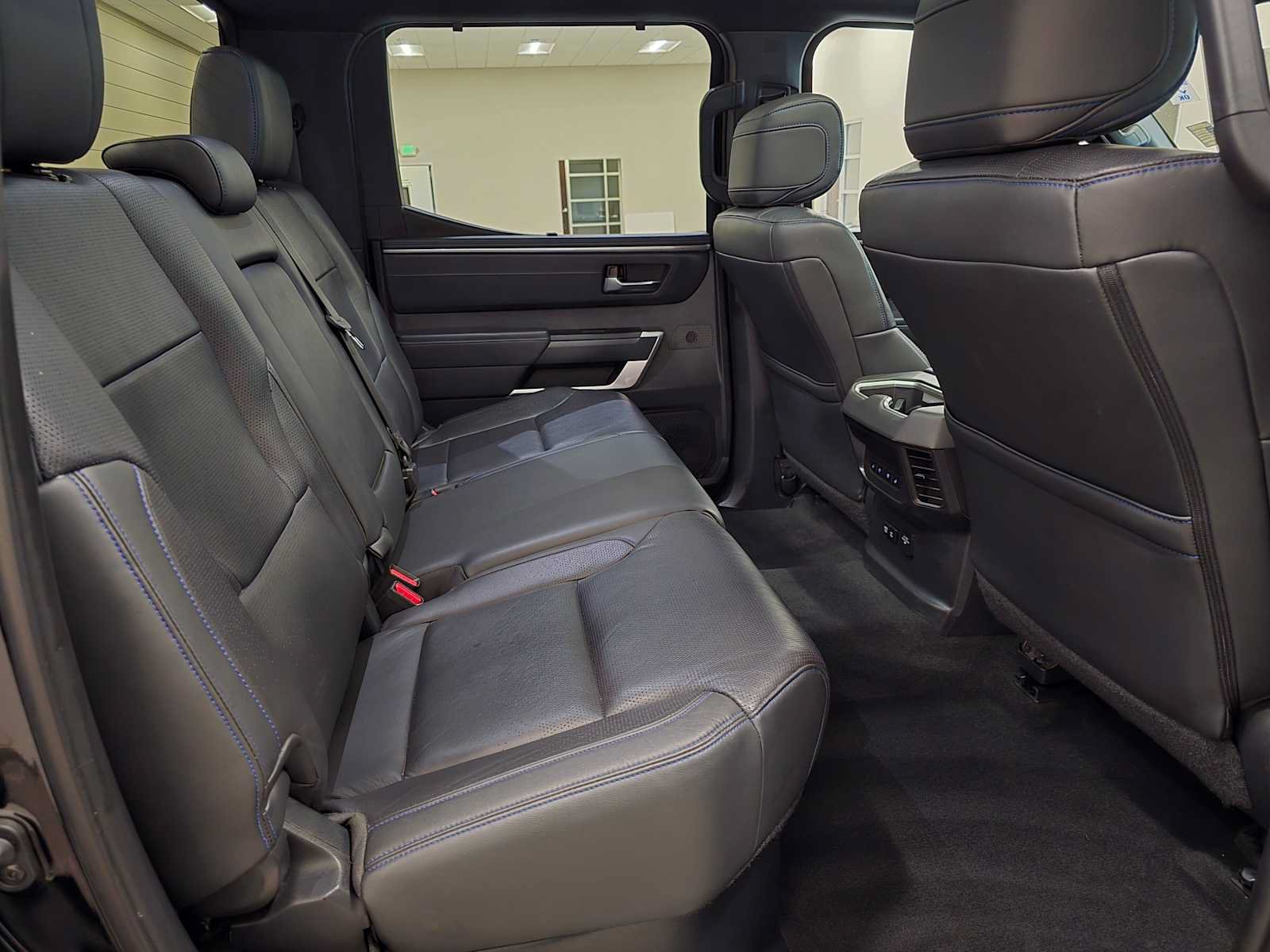 Used 2023 Toyota Tundra Platinum AWD/4WD image 27
