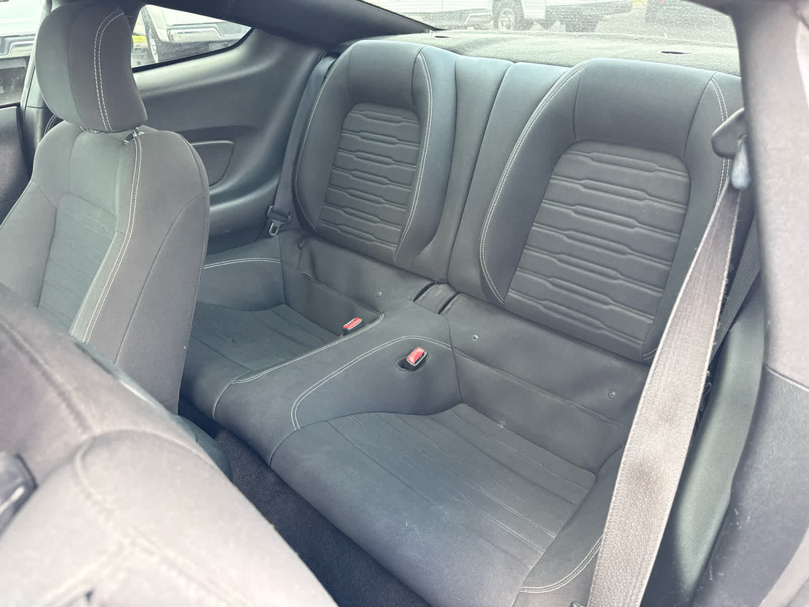 Used 2016 Ford Mustang Coupe RWD image 22