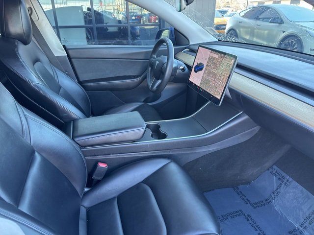 Used 2020 Tesla Model Y Long Range image 23