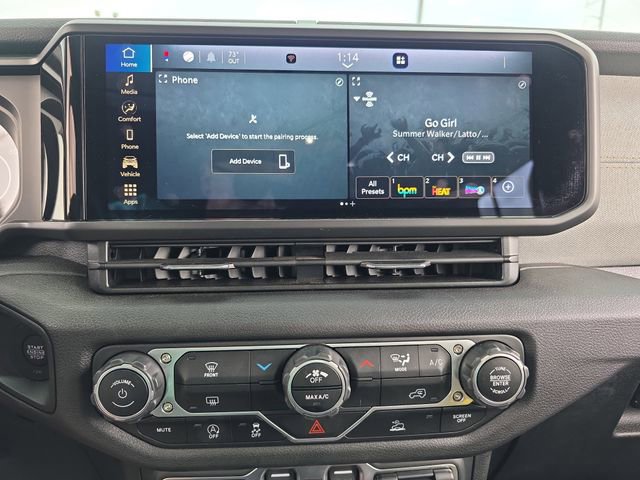 Used 2025 Jeep Gladiator Sport image 24