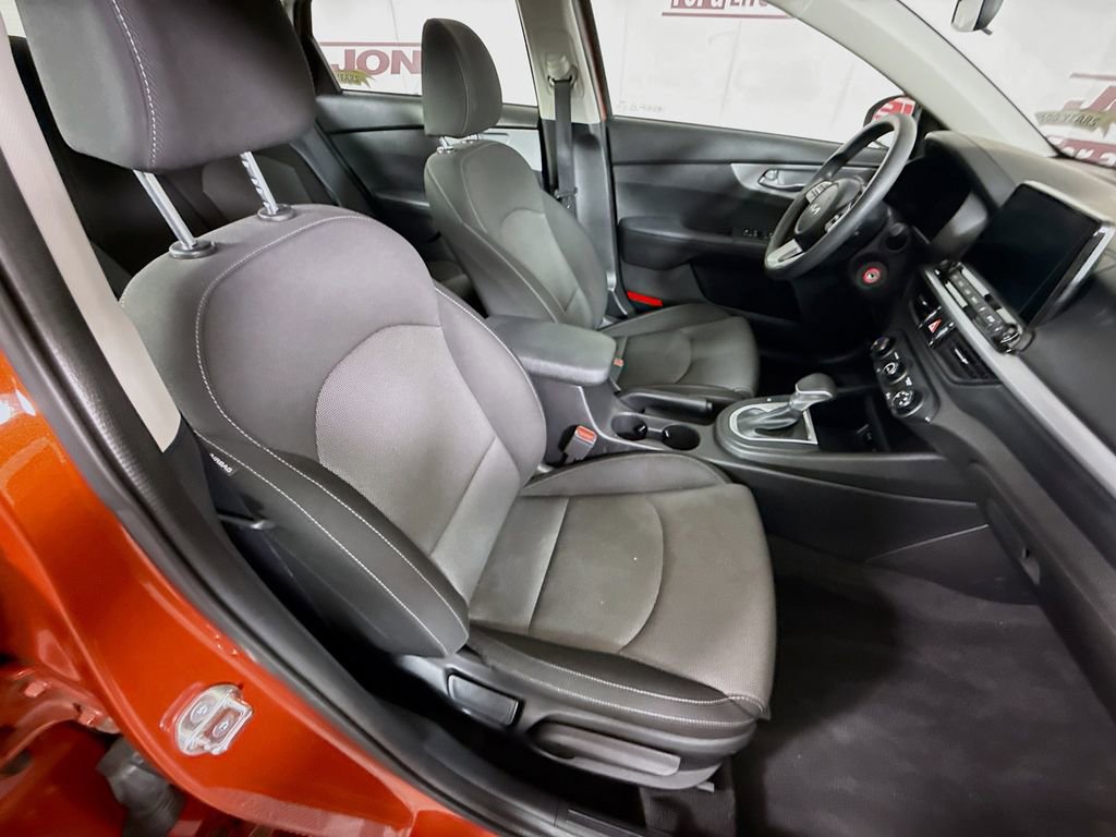 Used 2023 Kia Forte LXS FWD image 29