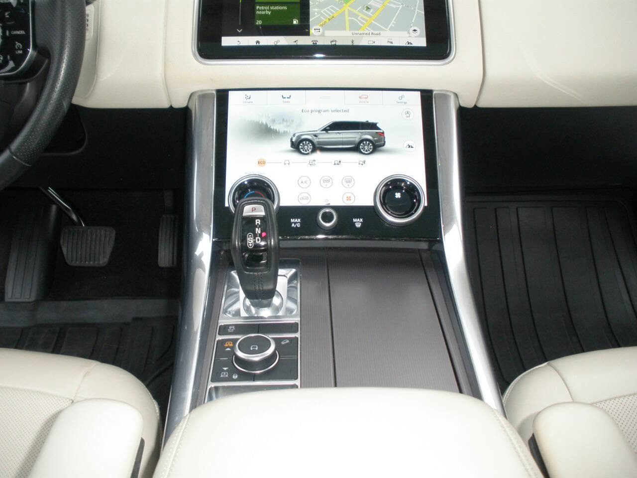 Used 2020 Land Rover Range Rover Sport HSE AWD/4WD image 40