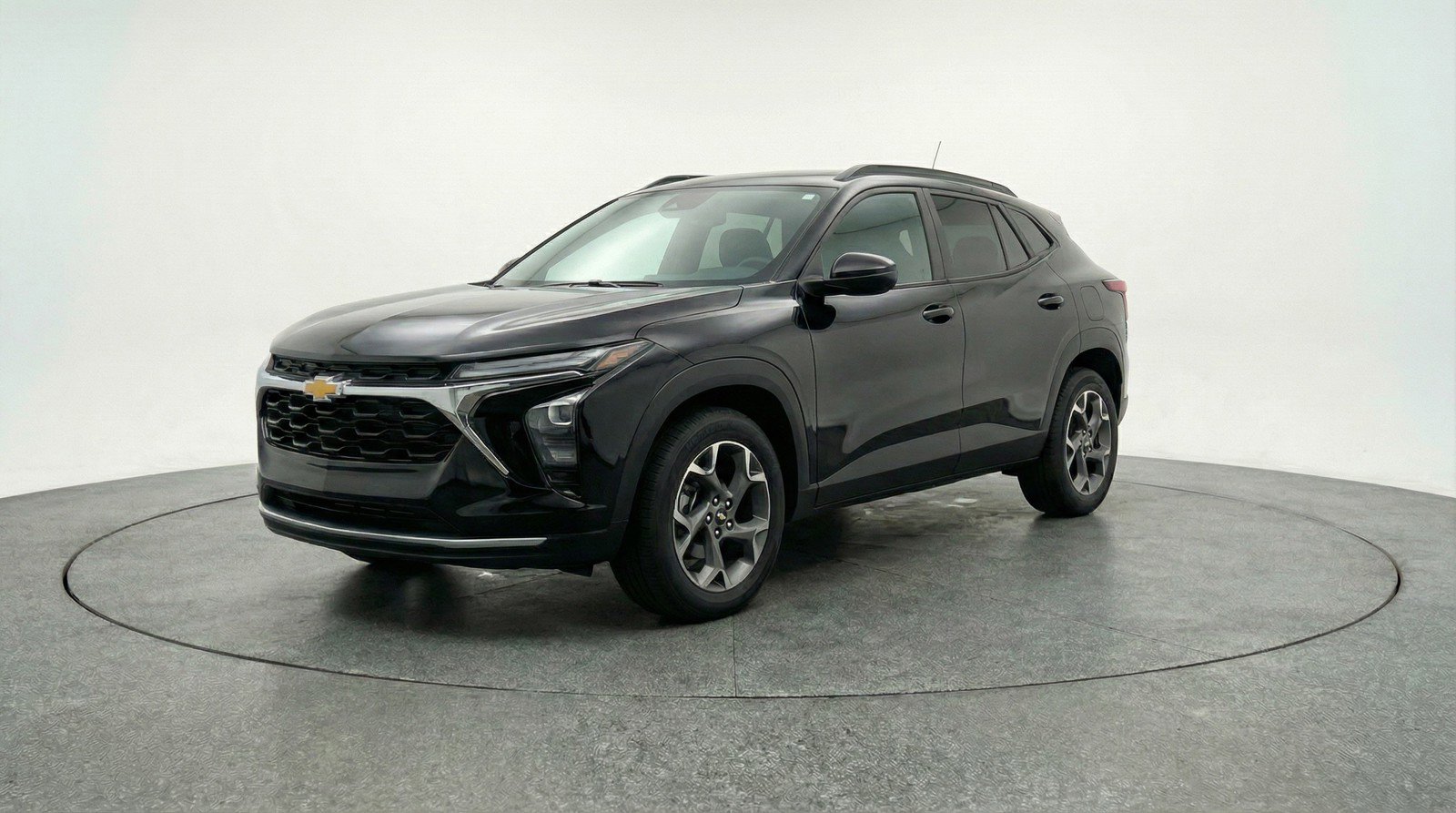 Used 2025 Chevrolet Trax LT FWD image 3