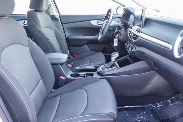 Used 2024 Kia Forte LXS image 18