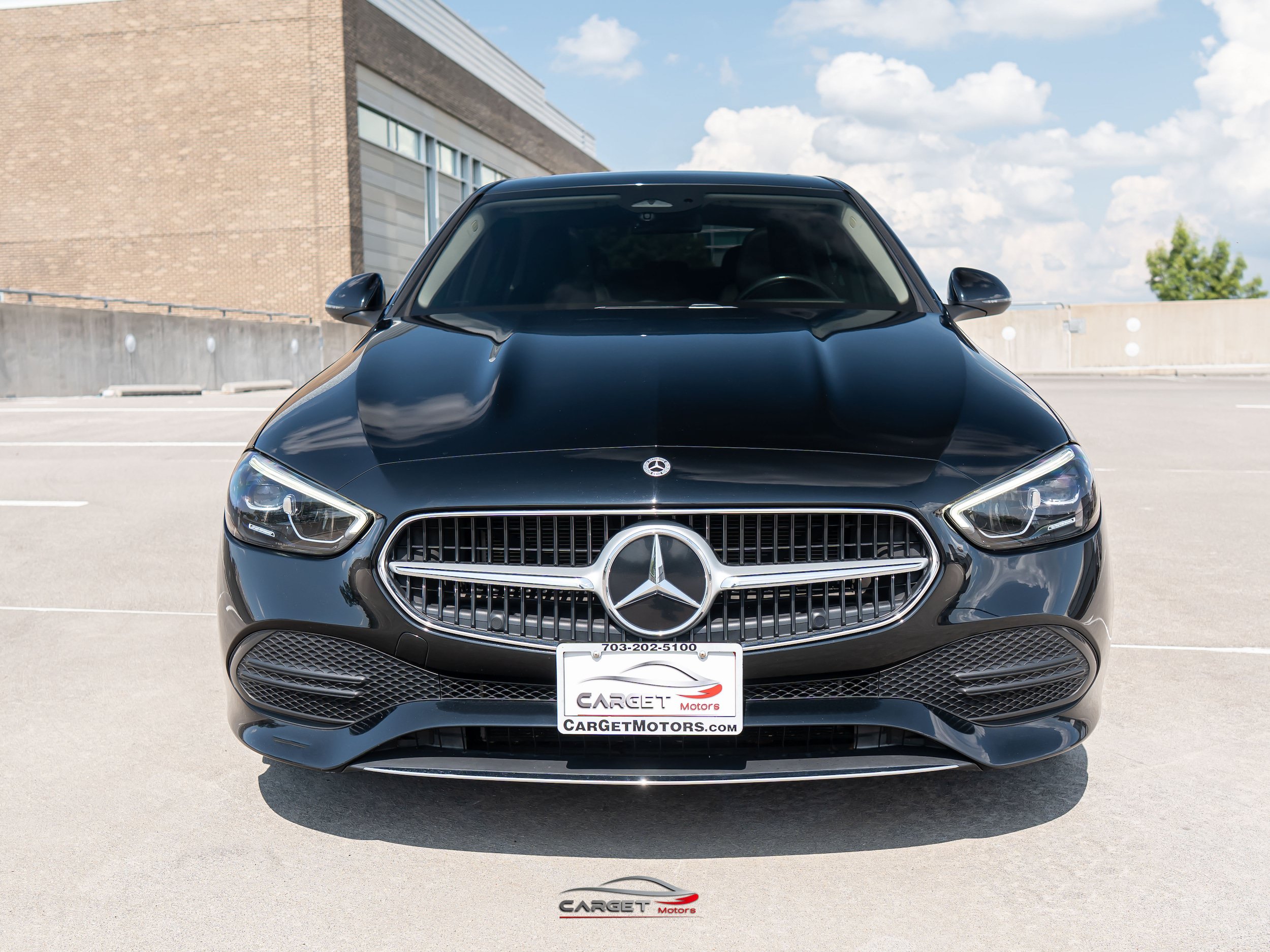 Used 2022 Mercedes-Benz C 300 4MATIC Sedan image 2