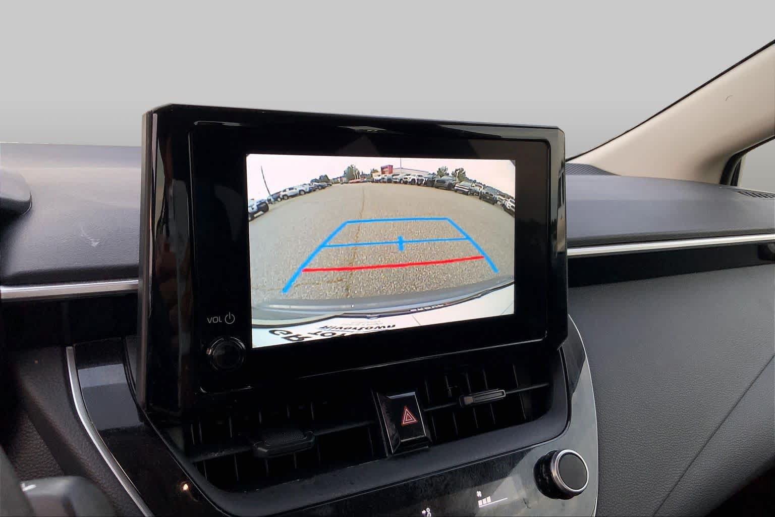 Used 2025 Toyota Corolla LE FWD image 26