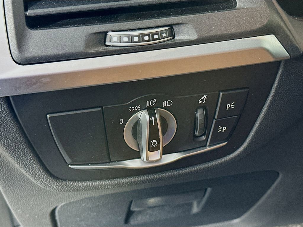 Used 2024 BMW X3 xDrive30i w/ Convenience Package image 14