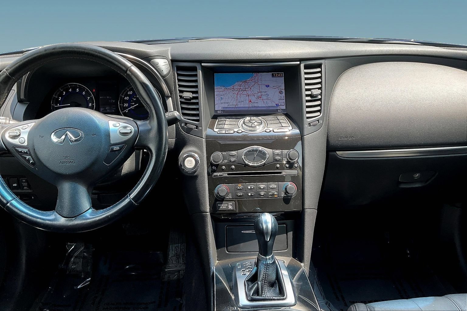 Used 2015 INFINITI QX70 AWD w/ Premium Package image 9