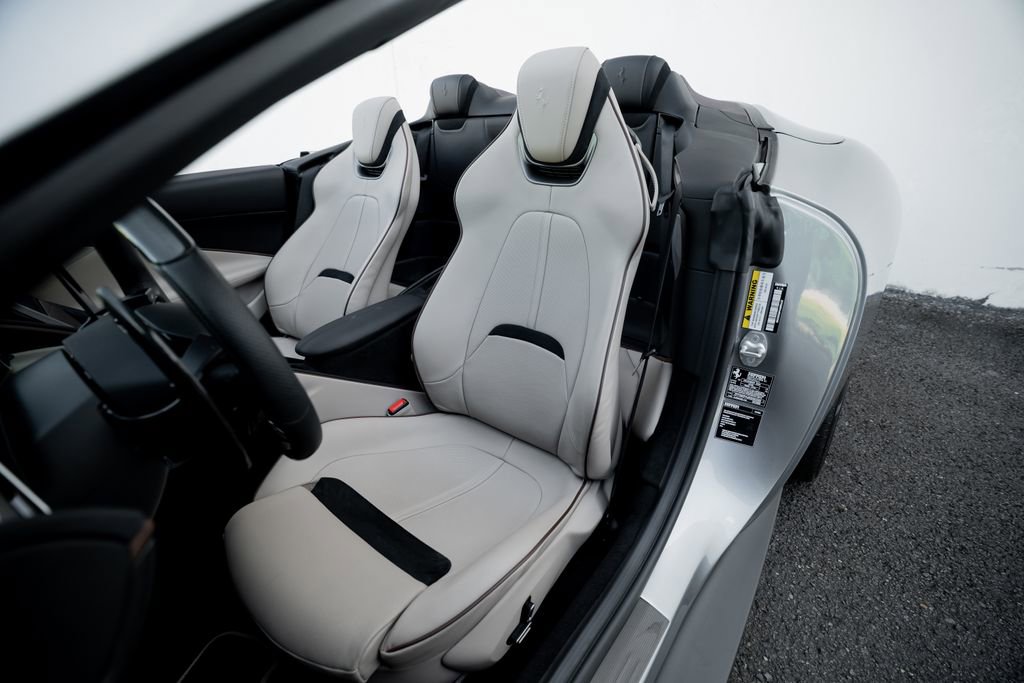 Certified 2024 Ferrari Roma Spider image 13