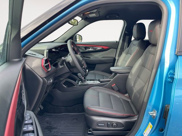 Used 2025 Chevrolet TrailBlazer RS w/ Convenience Package image 9