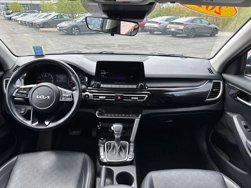 Used 2023 Kia Seltos EX AWD/4WD image 21