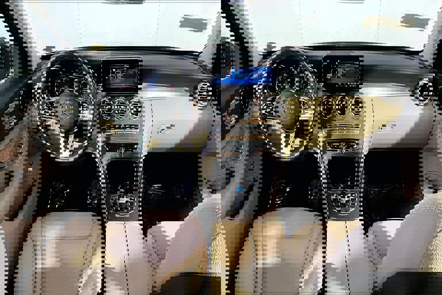 Used 2020 Mercedes-Benz C 300 4MATIC Sedan image 16