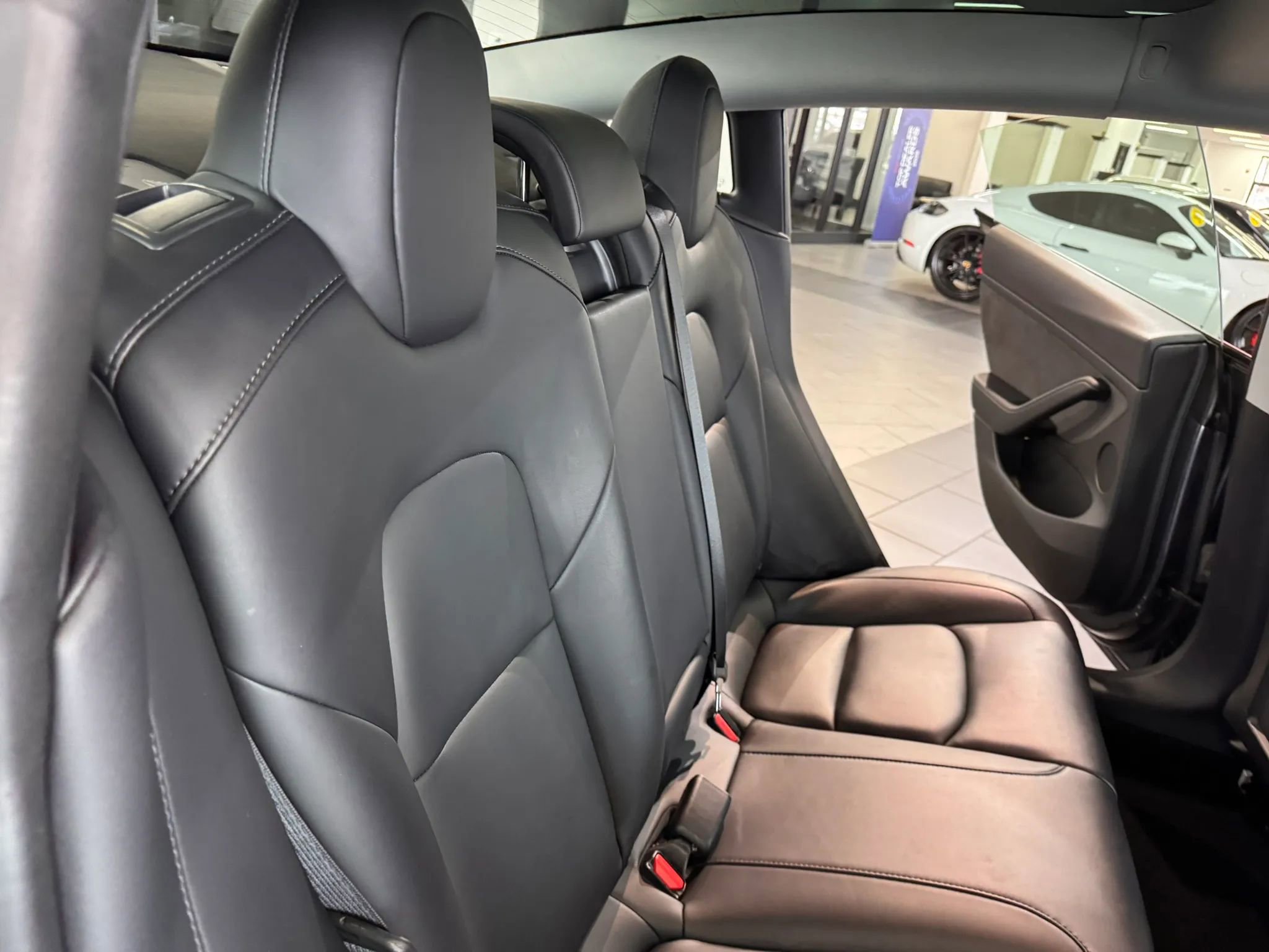 Used 2021 Tesla Model 3 Long Range image 16