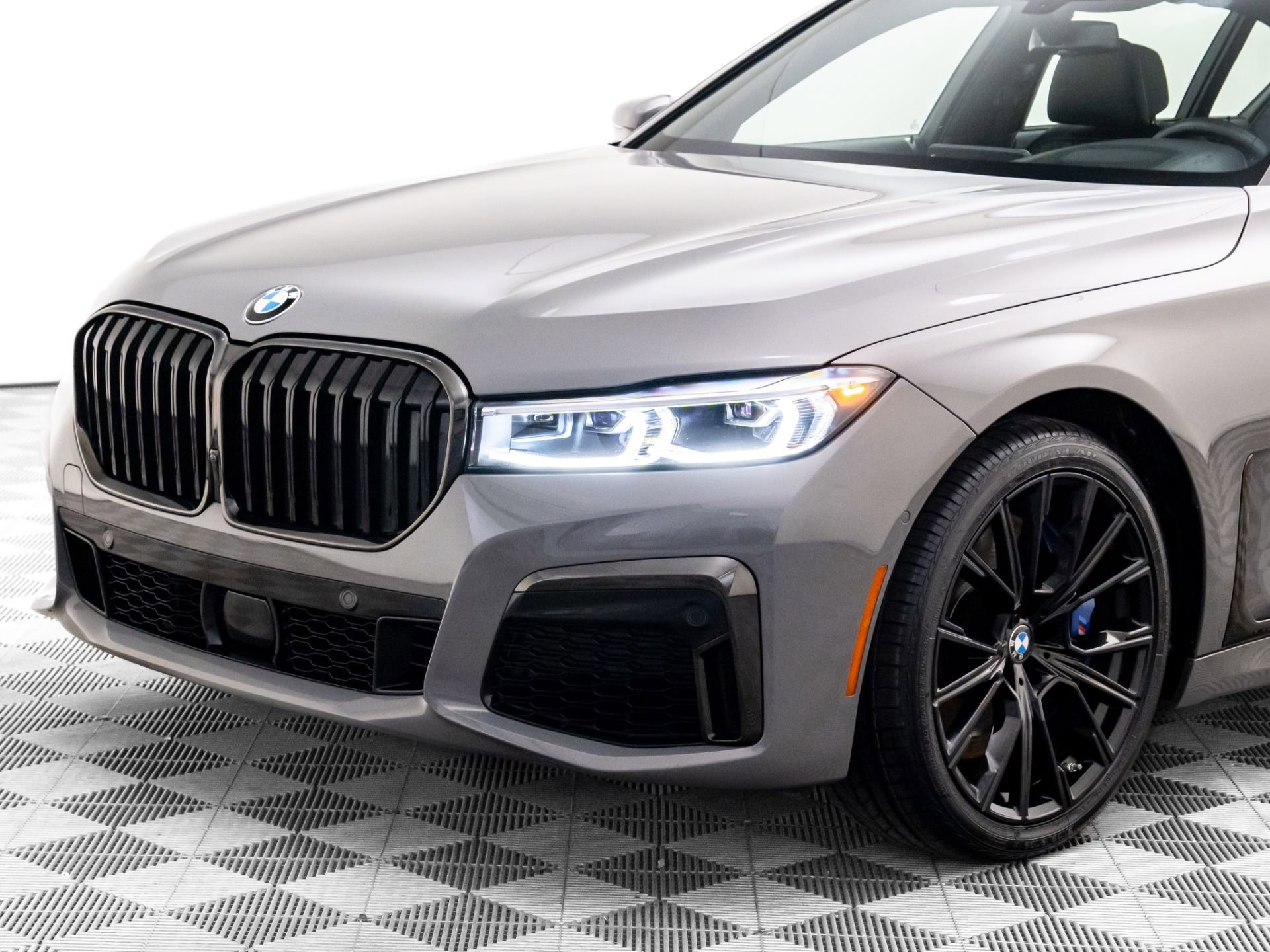 Certified 2022 BMW 750i xDrive 750i xDrive w/ Executive Package image 38