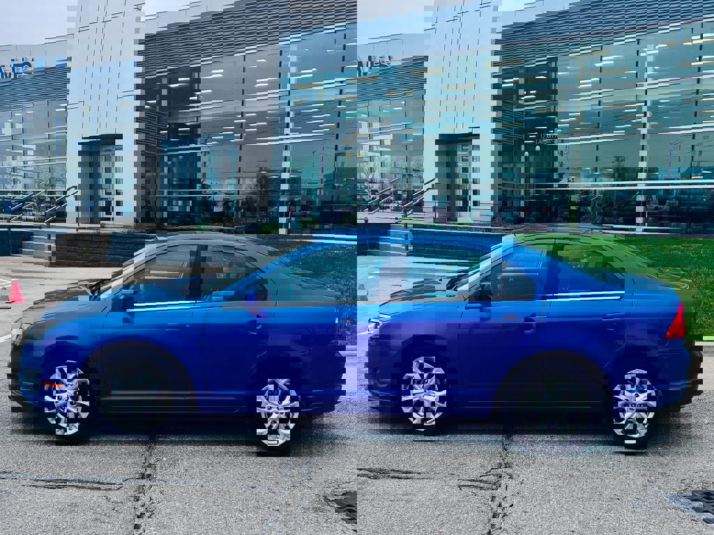 Used 2012 Ford Fusion SE FWD image 3