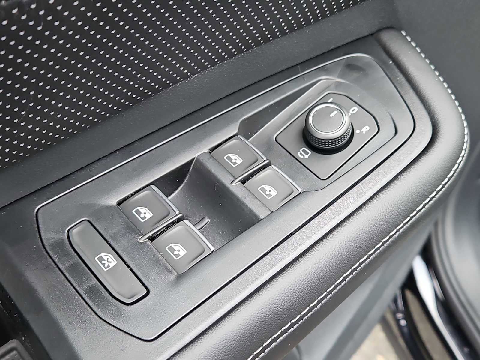 New 2026 Volkswagen Atlas SEL Premium R-Line image 7