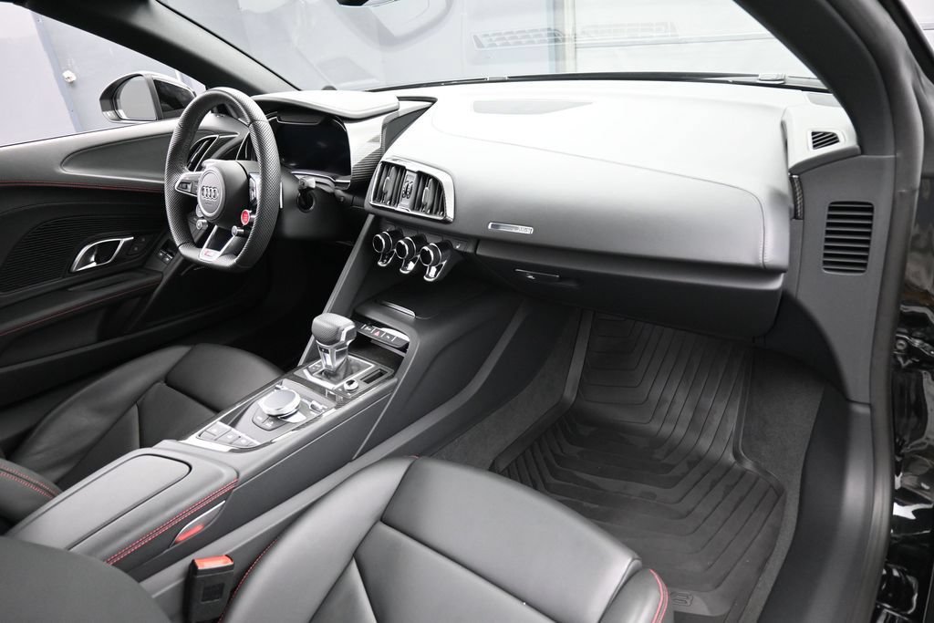 Used 2023 Audi R8 V10 performance w/ Carbon Exterior Package RWD image 25