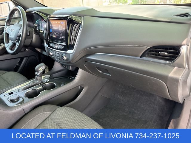 Used 2023 Chevrolet Traverse LT w/ Midnight/Sport Edition AWD/4WD image 27