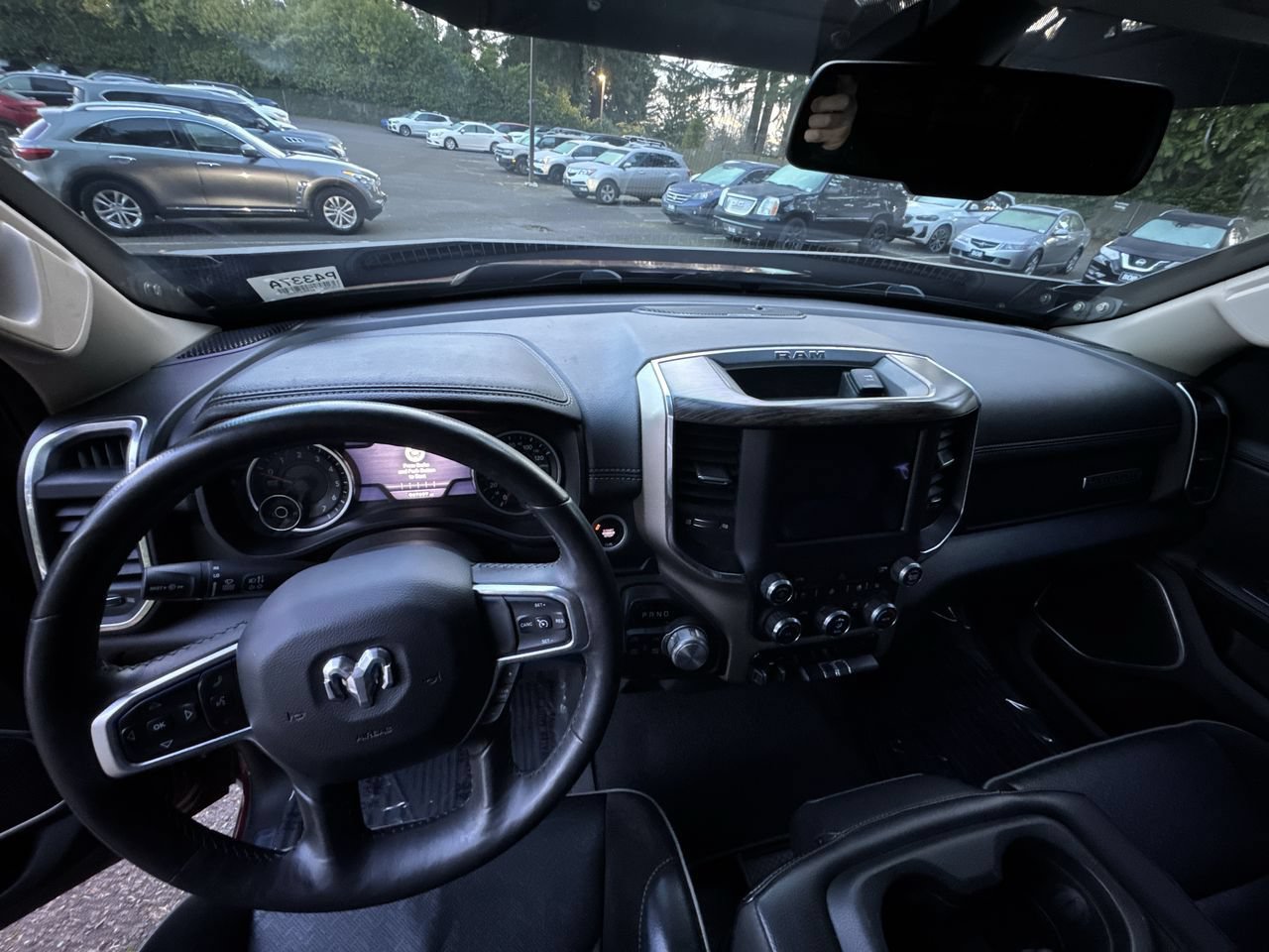 Used 2019 RAM 1500 Laramie AWD/4WD image 14