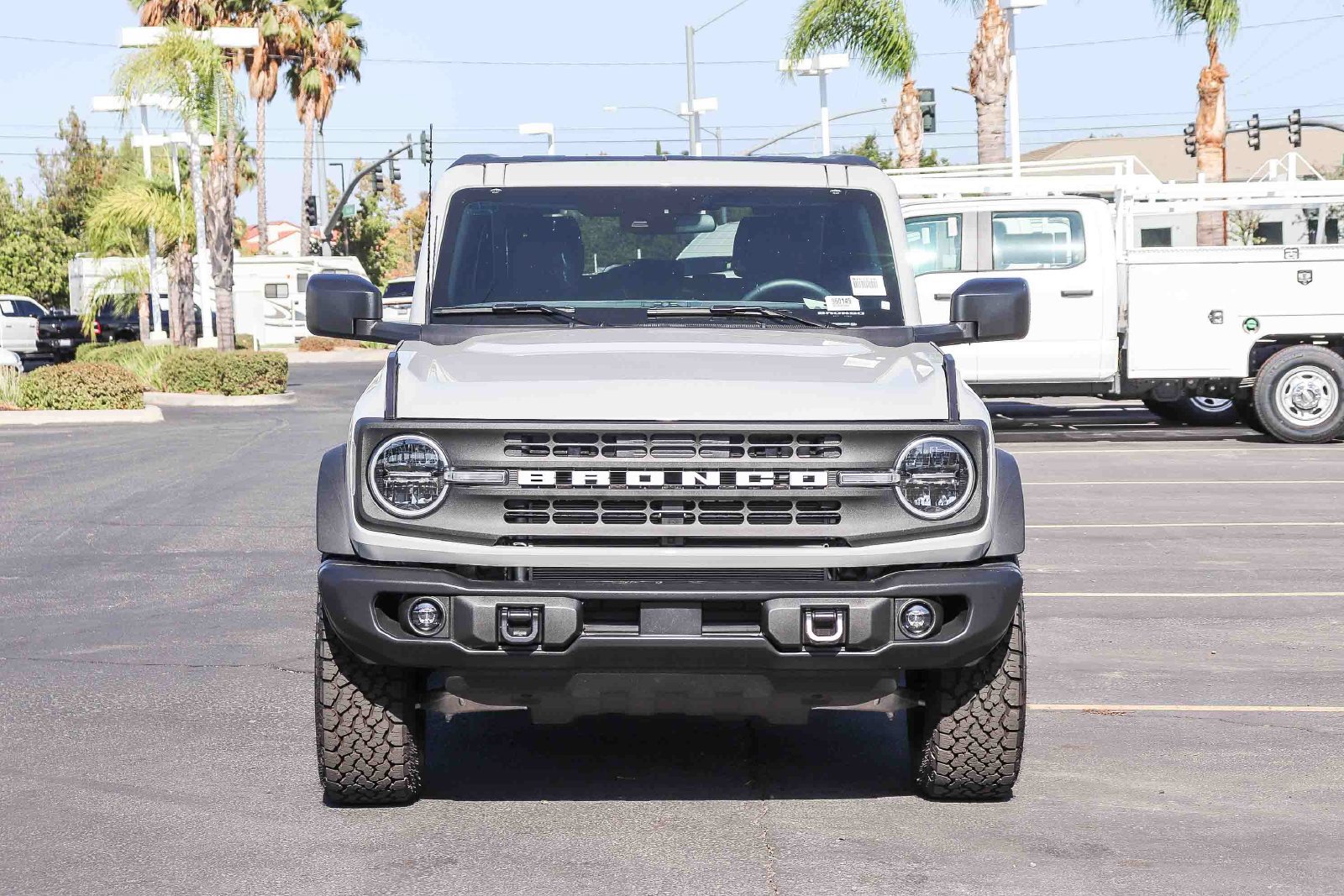 New 2026 Ford Bronco Big Bend w/ Black Diamond Package AWD/4WD image 2