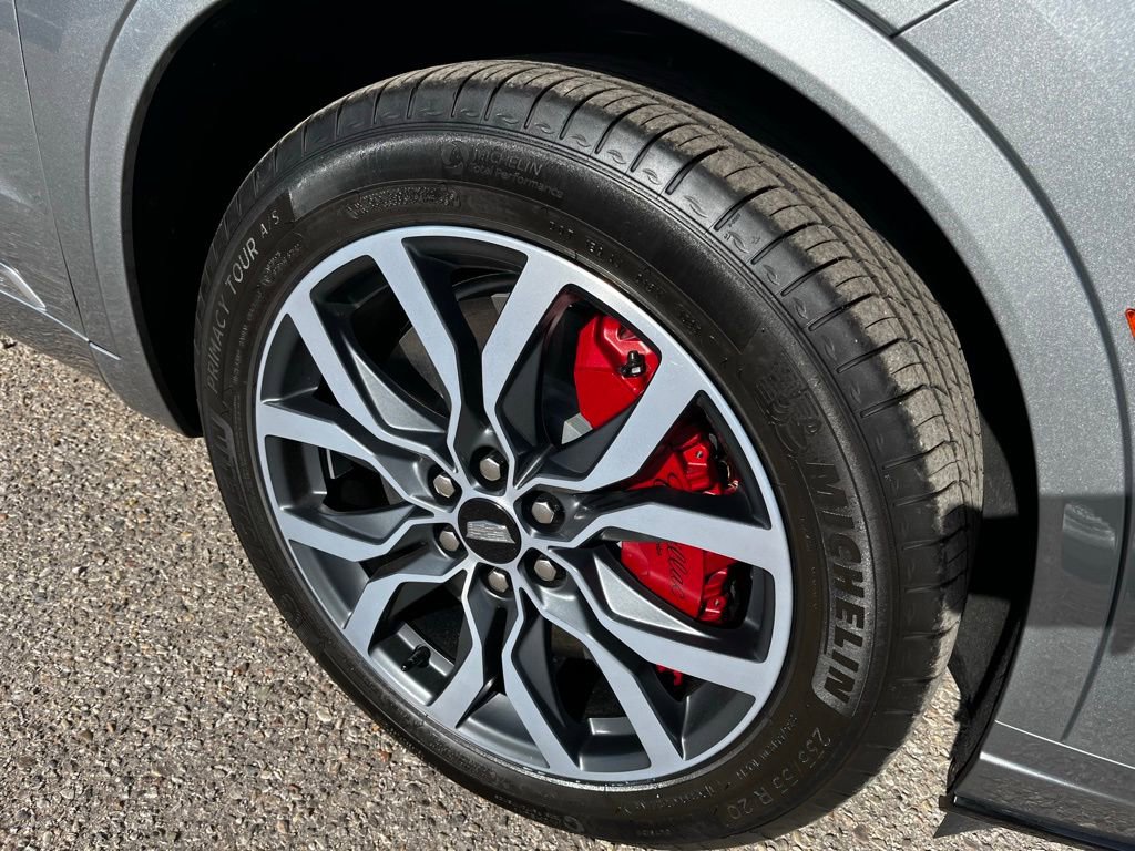 Used 2024 Cadillac XT6 Sport w/ Technology Package image 13