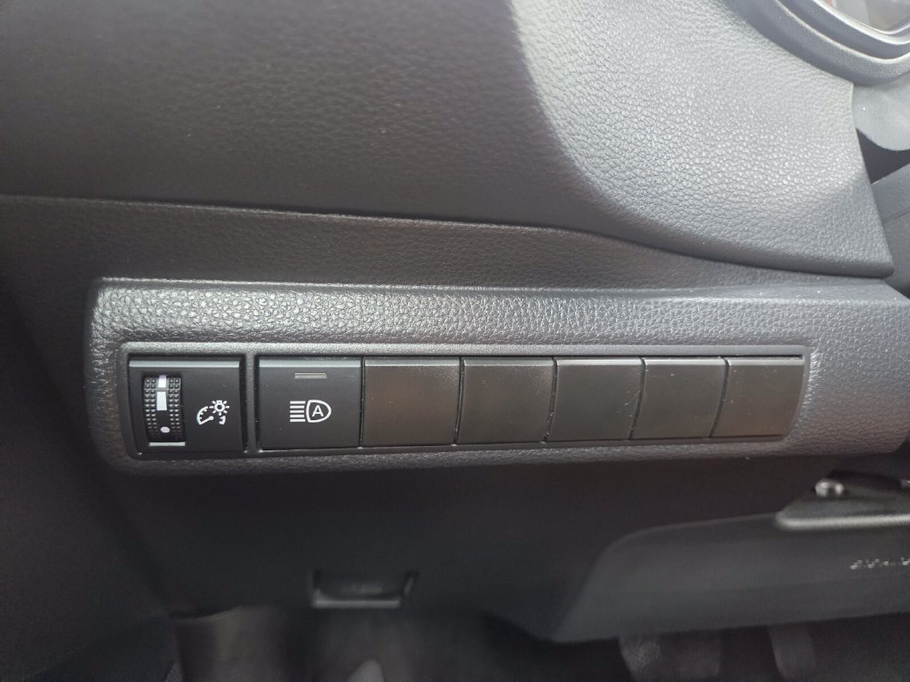Used 2025 Toyota Corolla LE FWD image 12