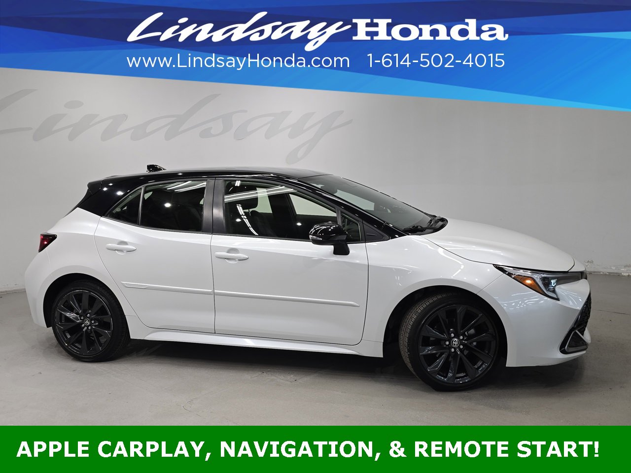 Used 2023 Toyota Corolla XSE image 3