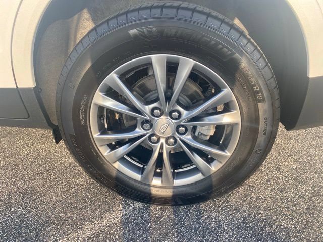 Used 2023 Cadillac XT5 Premium Luxury w/ LPO, Floor Liner Package AWD/4WD image 11