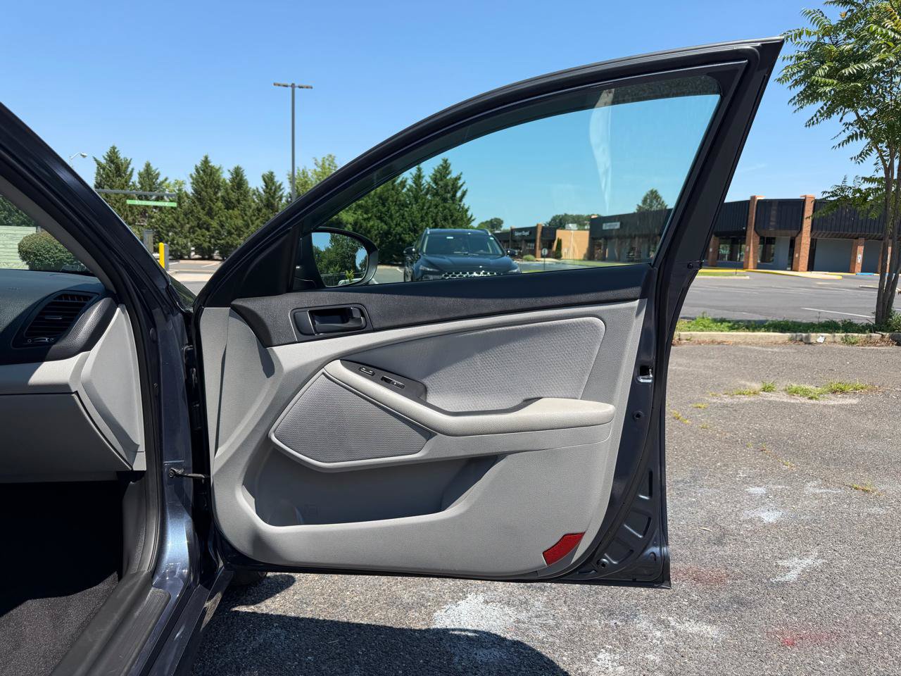 Used 2015 Kia Optima LX FWD image 18