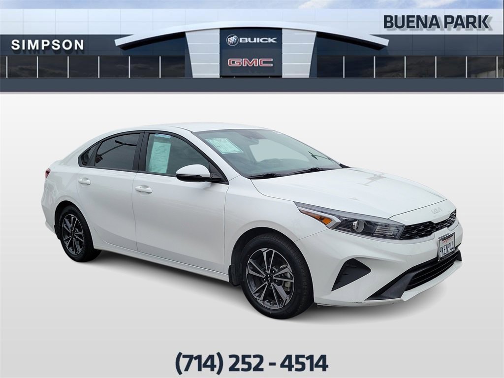Used 2024 Kia Forte LXS w/ LXS Technology Package image 2