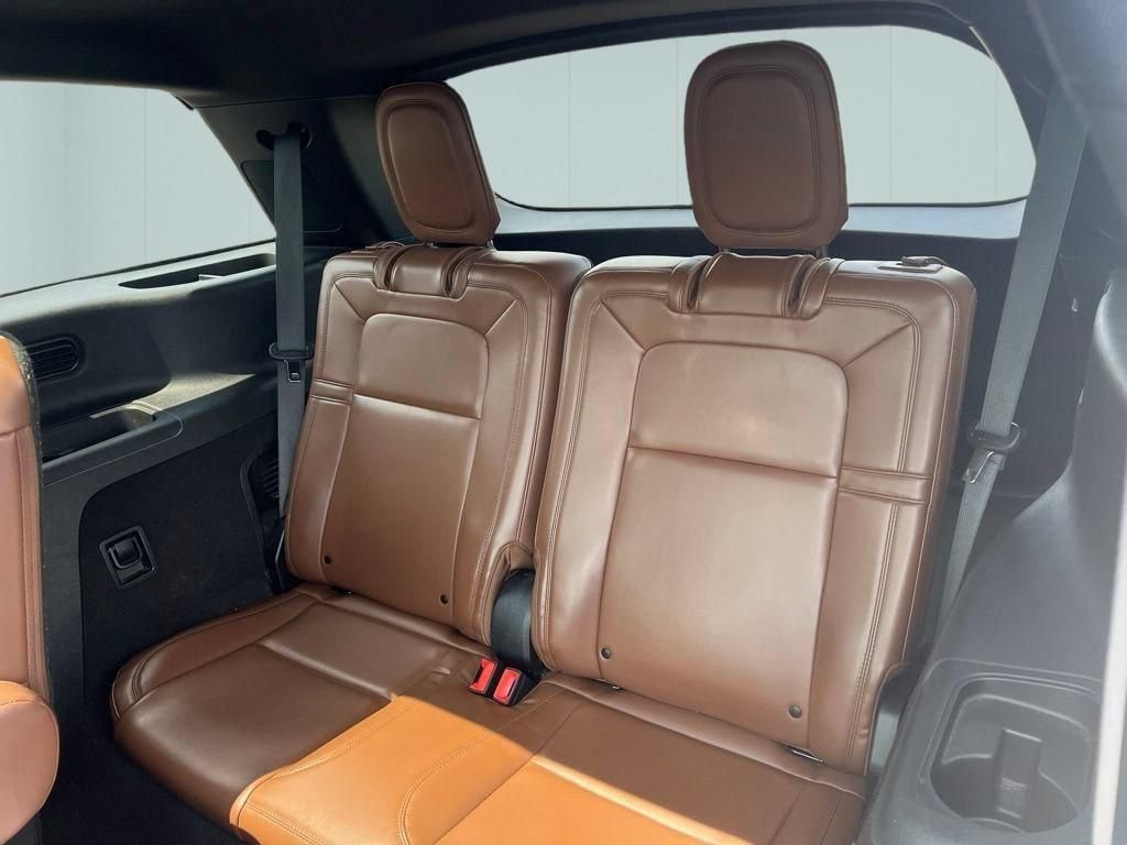 Used 2020 Lincoln Aviator Reserve w/ Equipment Group 202A AWD/4WD image 10