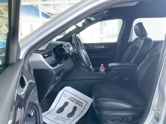 Used 2021 Jeep Grand Cherokee L Laredo image 14