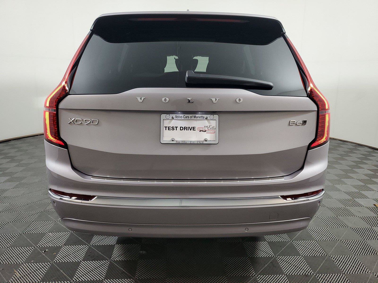 Certified 2026 Volvo XC90 B6 Plus w/ Protection Package Premier AWD/4WD image 5