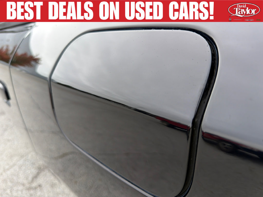 Used 2023 Dodge Charger SXT w/ Blacktop Package AWD/4WD image 39